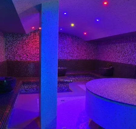 דירה In Belvedere Club 550 M From Lift בנסקו