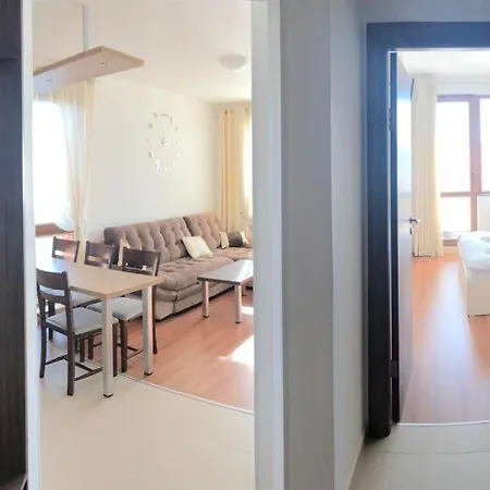 Apartamento In Belvedere Club 550 M From Lift