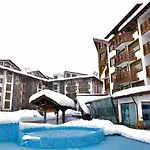 Apartment In Belvedere Club 550 M From Lift