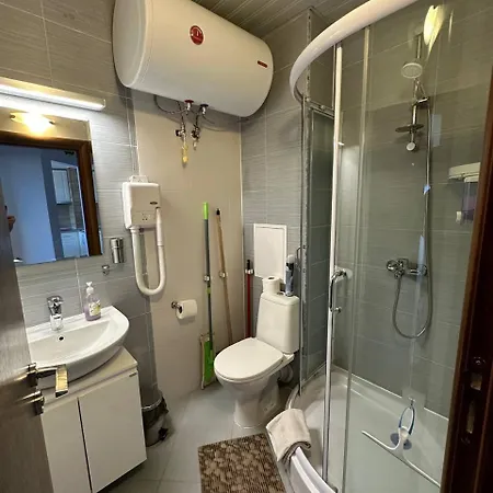 Apartment In Belvedere Club 550 M From Lift *