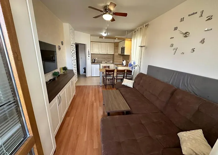 In Belvedere Club 550 M From Lift Apartment