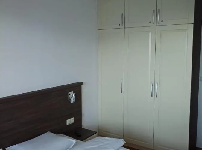 In Belvedere Club 550 M From Lift