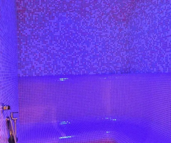 Apartment In Belvedere Club 550 M From Lift